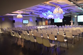 Symposium organiseren 100-275 personen stoelen